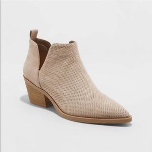 Cari Cut Out Ankle Bootie in Taupe